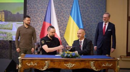 Чешский премьер пообещал Зеленскому поставку вертолётов, боеприпасов и авиасимуляторов для подготовки украинских пилотов