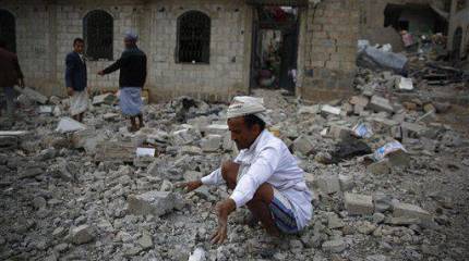 Самолёты ВВС "коалиции" нанесли удар по отелю в Сане (Йемен)