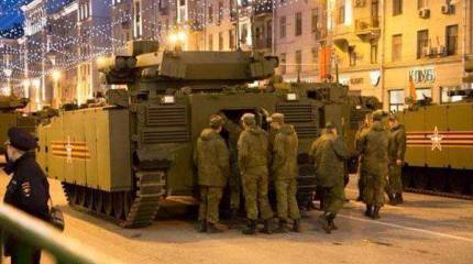 "Курганец-25" управляется пультом, похожим на геймпад Sony PlayStation