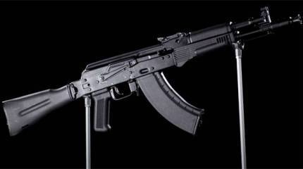 О самых быстрых способах перезарядить автомат Калашникова