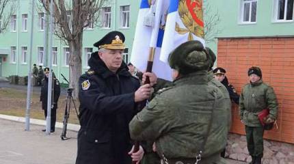 В Минобороны РФ назвали "театром абсурда" вызов украинской военной прокуратурой на допрос командующего ЧФ РФ адмирала Александра Витко