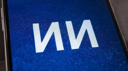 Правительство РФ сделает обязательной предустановку отечественного ИИ на гаджеты