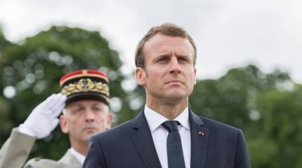 Лукашенко предложил Макрону посредничество при передачи им власти «Жёлтым жилетам»