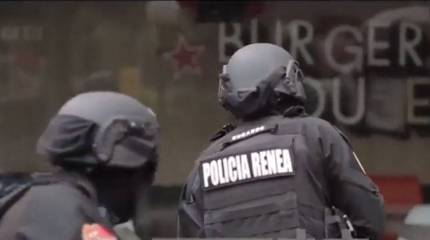 «Электронное гетто»: в сети отреагировали на решение властей Албании о выходе из дома по СМС