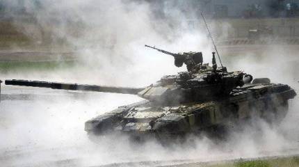 "Уралвагонзавод" в ходе переговоров на "Дефэкспо-2012" достиг договоренностей о возможном приобретении российских вооружений, включая танк Т-90МС