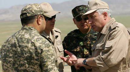 На полигоне Чорух-Дайрон в Таджикистане состоялось торжественное открытие совместного учения «Мирная миссия-2012»