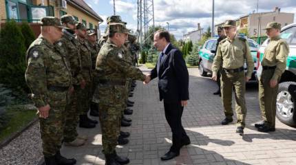 «Возвращайтесь в Минск»: Власти Польши через СМС отговаривают мигрантов от пересечения своей границы