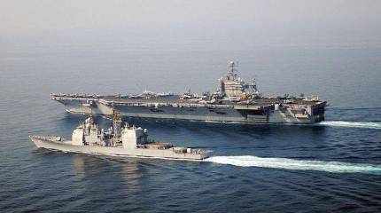 Две американские АУГ останутся развёрнутыми на время пандемии коронавируса