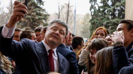 Порошенко заявил, что "украинское войско не убивает мирных жителей"