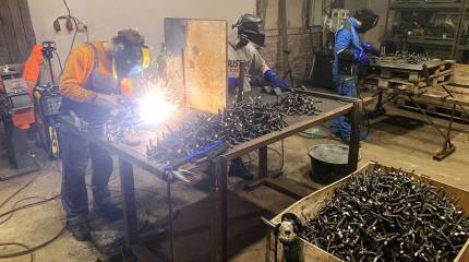 «Работали круглосуточно и добровольно»: чешские энтузиасты надеялись сдержать ВС РФ на Украине противоавтомобильными «ежами»