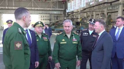 Шойгу призвал совершенствовать боевые возможности ударных вертолётов Ка-52