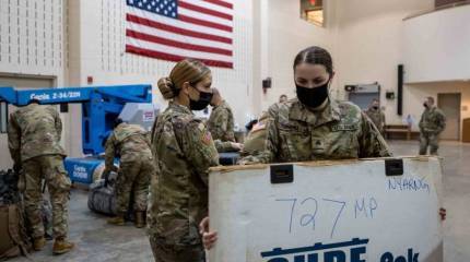 Американцы считают странной задержку отправки военнослужащих Нацгвардии из штата Аляска в Вашингтон