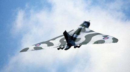 Стратегический бомбардирощик Avro Vulcan прощается с небом