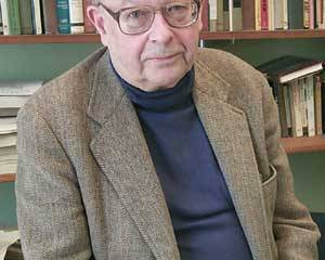 Кеннет Уолтц: США ждет медленный упадок