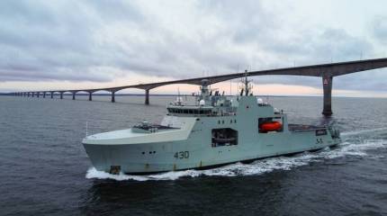 Первый арктический патрульный ледокол HMCS Harry DeWolf (430) принят на вооружение ВМС Канады