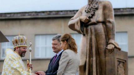 Порошенко обвинил Россию в падении уровня жизни украинских граждан