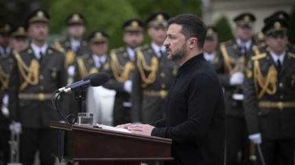 Зеленский поручил увеличить количество вертолётов для противодействия «Гераням»
