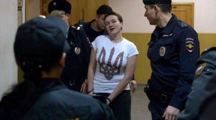 Дмитрий Песков заявил, что российская сторона не давала никаких заверений Порошенко по поводу "скорого освобождения" наводчицы "Айдара" Савченко