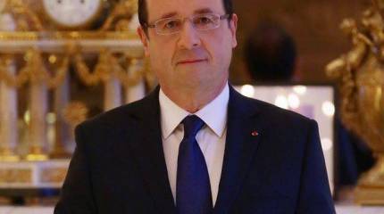 Олланд объявил об увеличении числа призываемых на службу французских резервистов