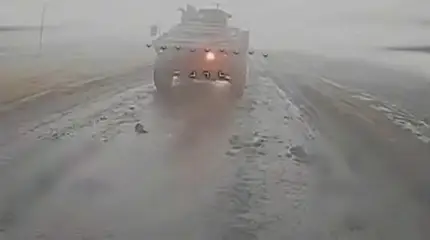 Дроны сожгли американский БТР M1117 и методично уничтожили экипаж