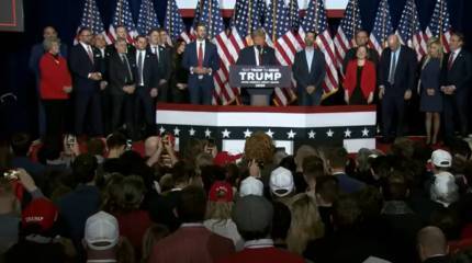 «Трамп снова победил»: пресса США обсуждает победу экс-президента на важных праймериз в Нью-Гэмпшире