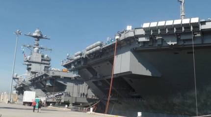 Китай построил в пустыне цель в форме американского авианосца для отработки ракетных ударов