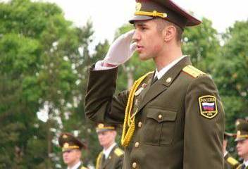 Лейтенантам вернули должности