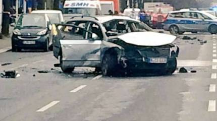 Германия обсуждает взрыв автомобиля в Берлине