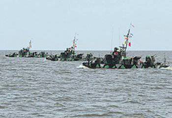 Каспийская флотилия поднята по тревоге