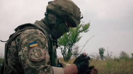 Военкоры: В районе Ковшаровки на Купянском направлении боевикам ВСУ придется отступать через собственные минные поля
