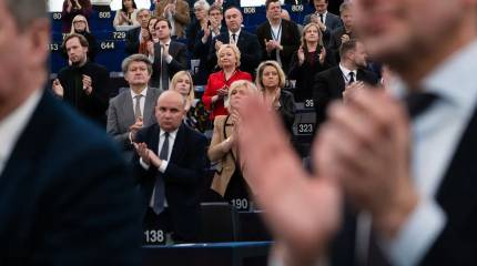 ЕС грозит Трампу приостановкой одобрения торгового соглашения с США