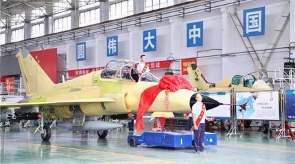 Китай презентовал многофункциональный истребитель FTC-2000G