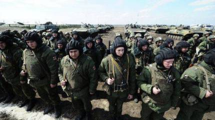 Внутренние войска МВД РФ отработали действия в условиях, аналогичных с украинским Майданом