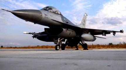 Искусственный интеллект сразился с реальным лётчиком: в ВВС США провели имитацию воздушного боя