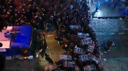 Президент Грузии на фоне беспорядков в Тбилиси призвала правительство не применять силу в отношении протестующих