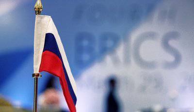 Кому Россия предложениями о развитии БРИКС переходит дорогу?
