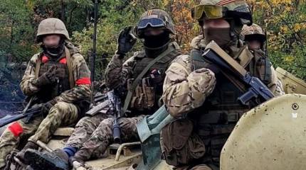 Бойцы ЧВК «Вагнер» с нескольких сторон продвигаются для окружения Артёмовска