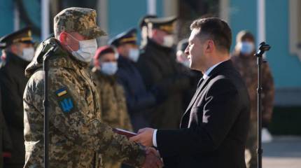 «Военные ожидают, что Зеленский встретится с растяжкой в своём офисе» - заявление украинской участницы боёв на Донбассе