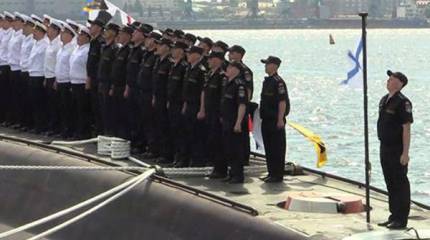 Над субмариной "Старый Оскол" взвился Андреевский флаг