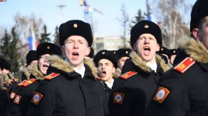 Служу квадратному сугробу