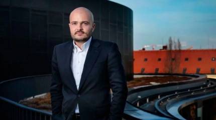 Самым богатым бизнесменом мира в оборонной сфере стал поставщик снарядов для ВСУ