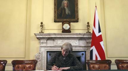 Туманный Альбион покидает тонущий корабль