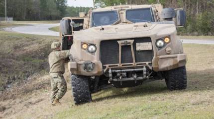 Американские военные тестируют новейшие бронированные автомобили JLTV