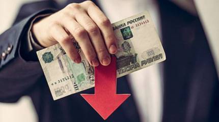 100 рублей за доллар – без паники, это не девальвация