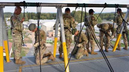 Армия США запросила 10 млрд долларов на "непредвиденные расходы"