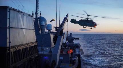 Отряд кораблей Северного флота спас с терпящей бедствие яхты в Атлантическом океане гражданина Франции