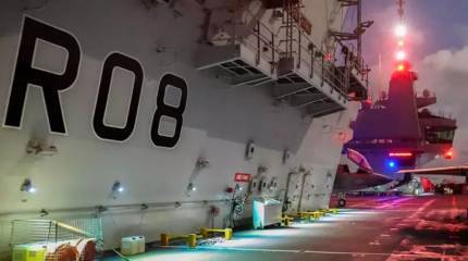 Британский авианосец HMS Queen Elizabeth возобновил участие в учениях в Средиземном море после падения F-35B