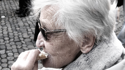 Оплатите любовь к родителям, граждане!