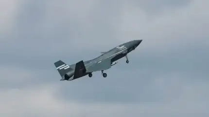 土耳其展示了使用 KIZILELMA 无人机发射 Jet-230 导弹进行纵深打击的演练。