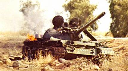 Танк Т-55 боевиков самоликвидировался после выстрела из пушки